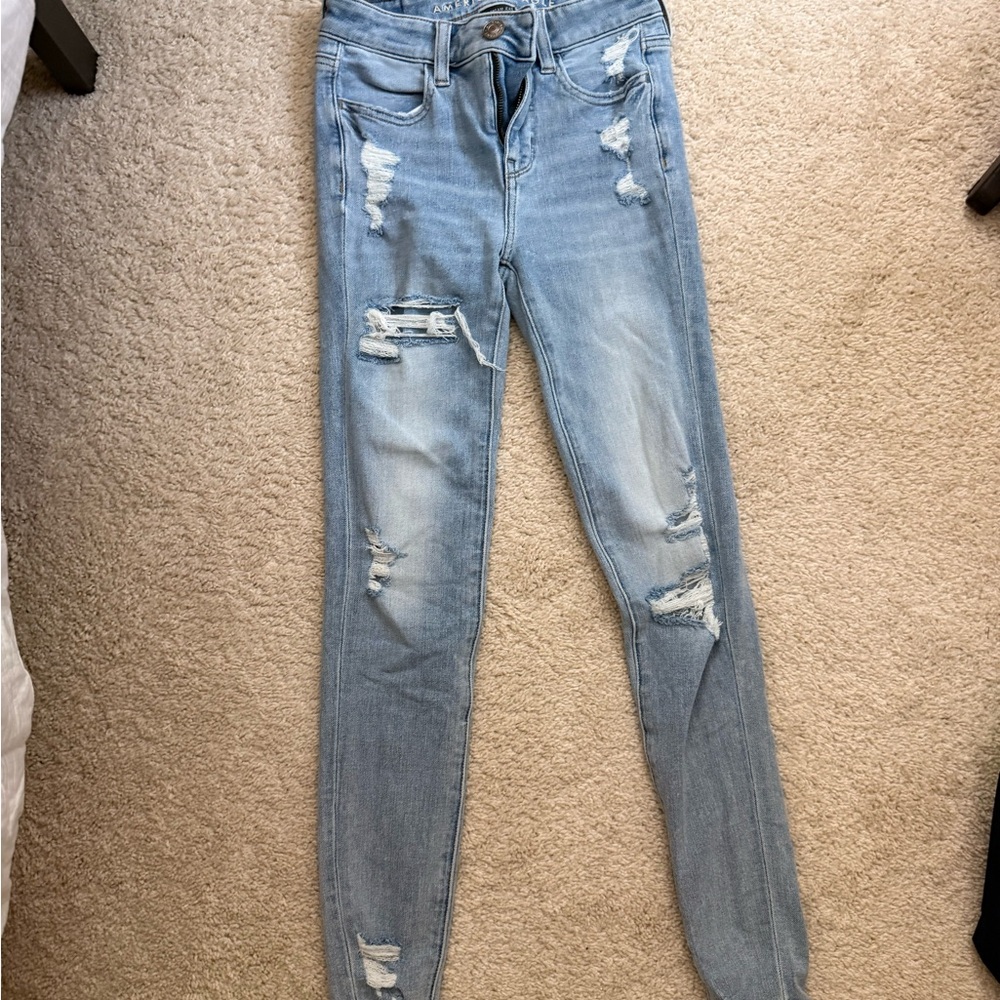 American Eagle Outfitters Light Blue Distressed Skinny Jeans